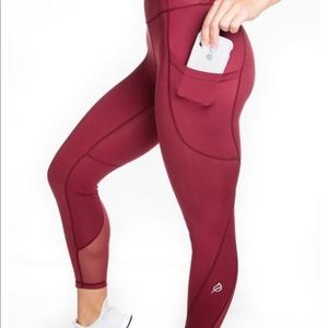 The Crystal "Driven For More" Legging: 25"